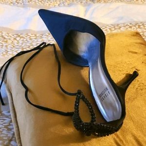 Stuart Weitzman black slingback 9 fits like 8 1/2